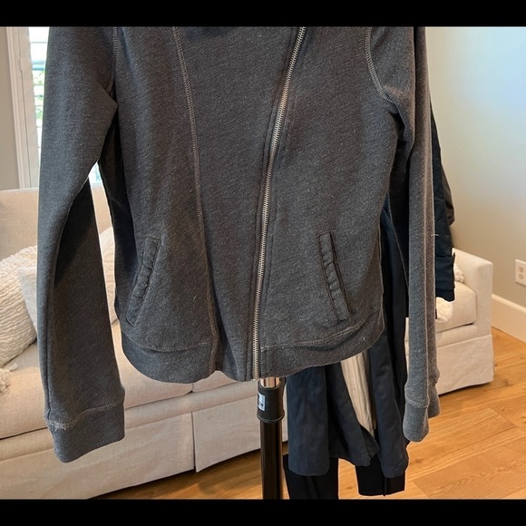 ABERCROMBIE JACKET XL - Picture 3 of 3